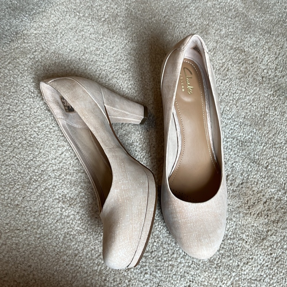Nude Coloured Clarks Artisan 3” Heels
